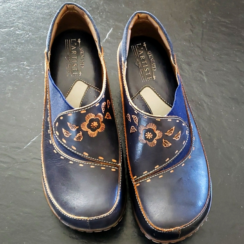 L'Artiste Navy Loafers size 39